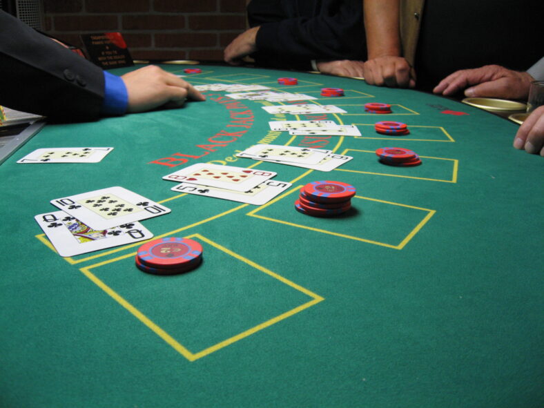 5 Tips Mudah Menang Bermain Blackjack Casino